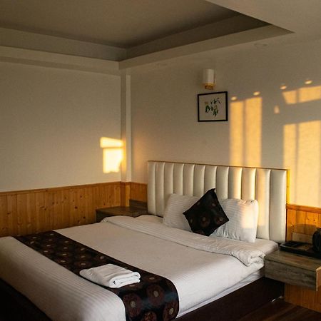 The Wild Orchid Hotel Гангток Екстериор снимка